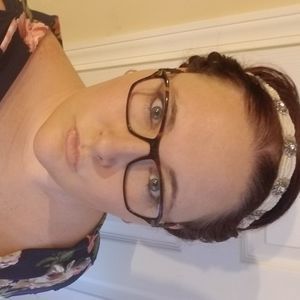 Meet your Posher, Kari